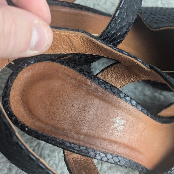 L'INTERVALLE Heel Sandals Women Size 40 = 9-9.5 US Black Color Snake Pattern - Picture 9 of 10